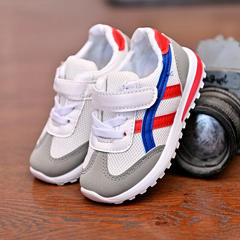 Sepatu olahraga anak laki-laki - Street Fashion Boy ulasan dan harga