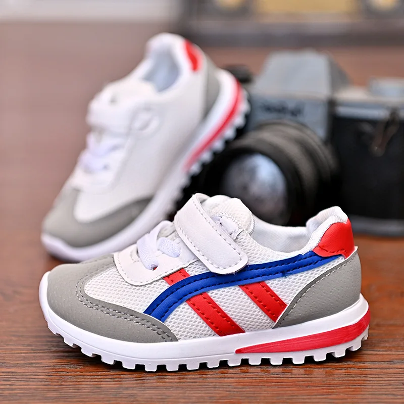 Sepatu olahraga anak laki-laki - Street Fashion Boy ulasan dan harga